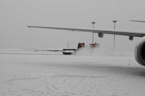 霧雪頻擾邊城 南航新疆全力打好春運(yùn)收官戰(zhàn)