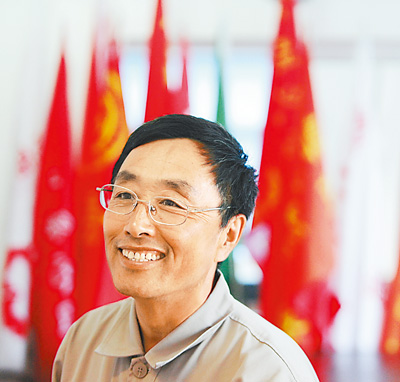 郭明義:讓雷鋒精神薪火相傳