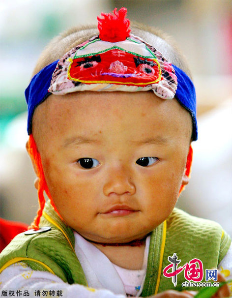 絨圈：頭上的童年[組圖]