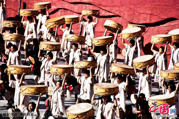 紅色的視覺(jué)盛舞《印象·雪山》[組圖]