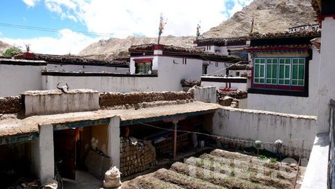 多布杰:38年行走在世界屋脊的農村電影放映員