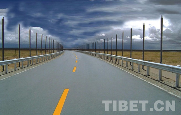 西藏天路見證公路發展 讓山不再高路不再遠
