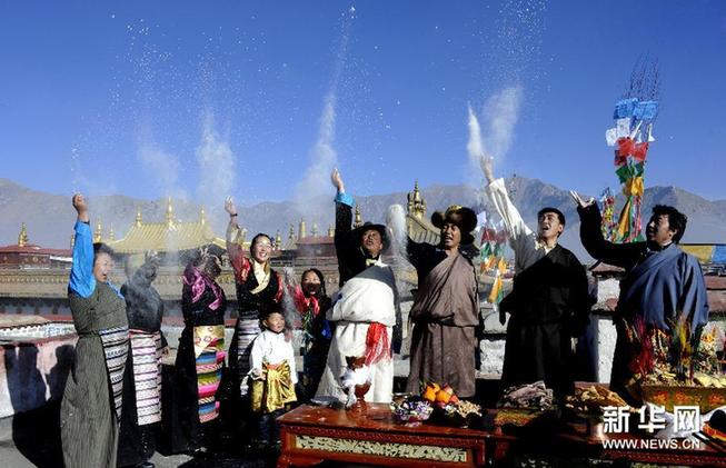 拉薩老城區年味正濃