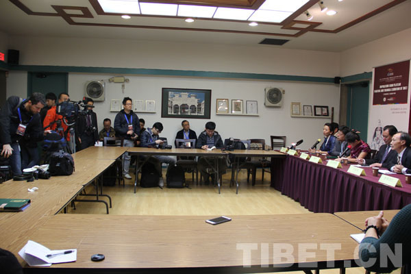 中國(guó)藏學(xué)家代表團(tuán)：歡迎外國(guó)記者來(lái)西藏