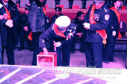 “最美人民警察”網(wǎng)絡(luò)投票參與者獲獎名單出爐