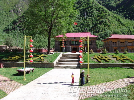 六十載滄桑話巨變 “西藏江南”展新顏