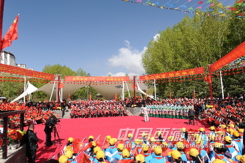 紅色歌曲拉薩唱 拉薩舉行慶五一紅歌演唱會(huì)