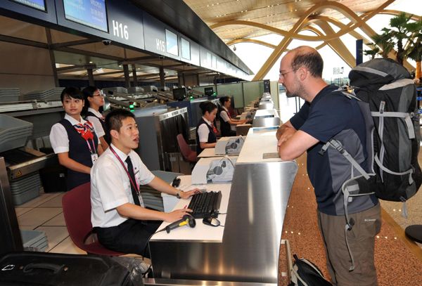 昆明長水國際機場開始正式運營