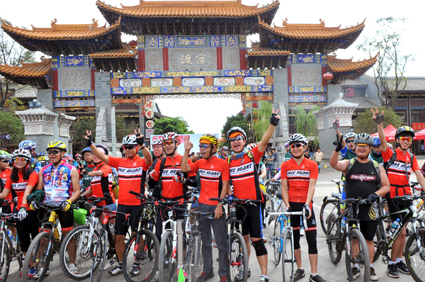 自行車愛好者樂享騎行活動在昆首發