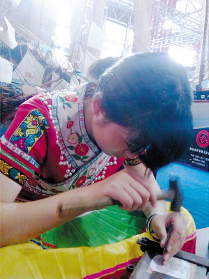 云南民族工藝面前的五道門檻