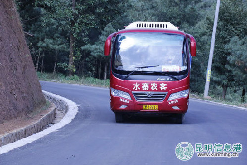 云南路政探索長效機制 力保農(nóng)村公路安全暢通