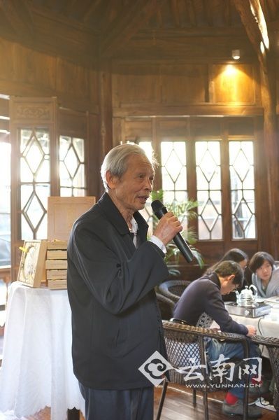 頂級(jí)普洱收藏茶“大家”普洱問(wèn)世 由云南茶界專家親自選料