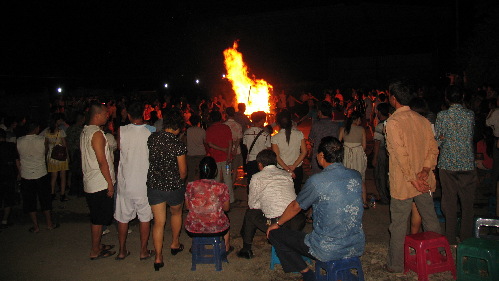 升新礦業舉辦第四屆火把節