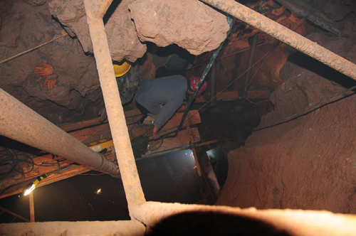 云南石林干旱持續加劇 政府多措并舉抗旱救災