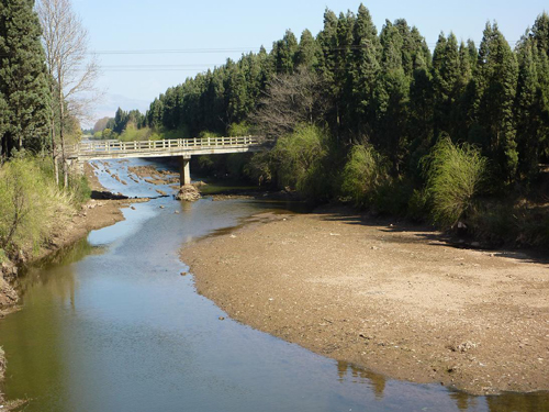 云南省尋甸縣干旱嚴重 境內牛欄江河道多處見底
