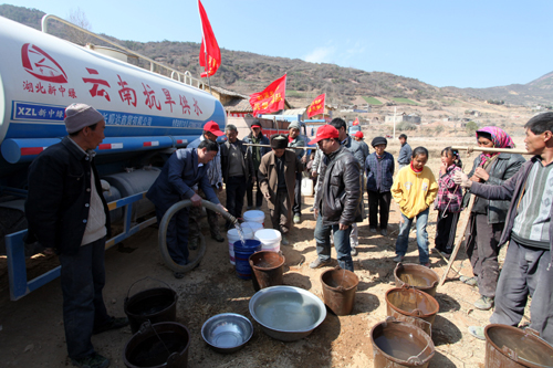 云南巧家縣全力抗旱保飲水促春耕