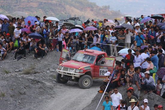 2012中國東川泥石流汽車越野賽開賽