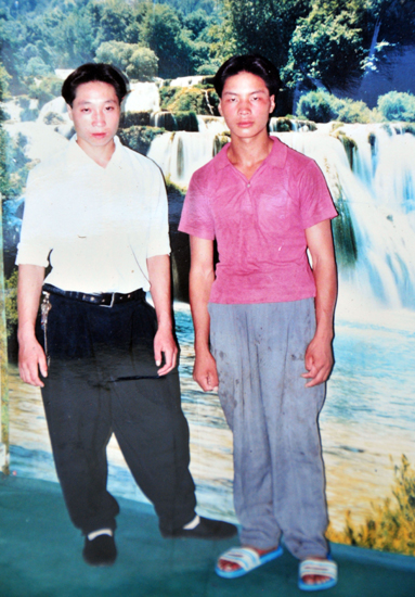 將軍故里 紅土壯歌——彝良農(nóng)民工周英貴見義勇為感動(dòng)湖北和家鄉(xiāng)