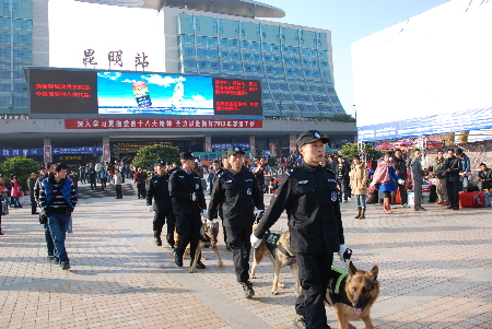 昆鐵警方重拳出擊開展“春運嚴打整治行動”