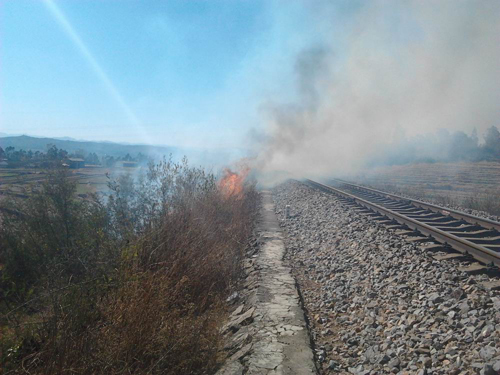昆鐵警方及時出警 成功處置多起突發火情