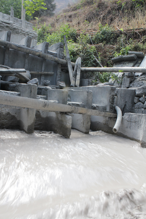 昆明東川區重獎舉報小江排污者