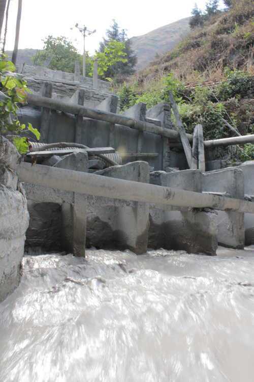 昆明東川區重獎舉報小江排污者