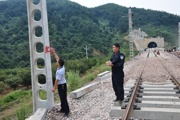 昆鐵警方全力確保廣昆復線安全穩定