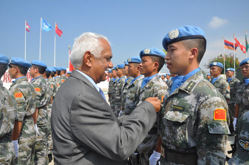 我國第十一批赴黎維和分遣隊國慶授勛側記