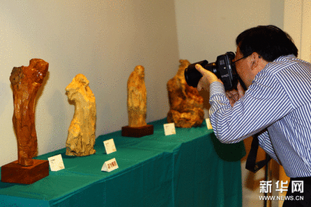 浙江省非物質文化遺產精品展亮相臺北 圖