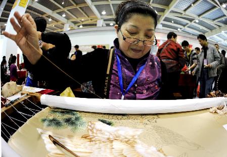 “非遺”項目薈萃義烏“文博會”