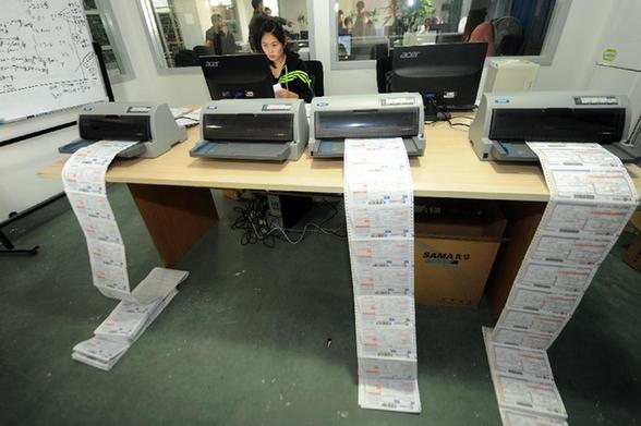 迎戰網購的狂歡：實拍“光棍節”的杭州商家