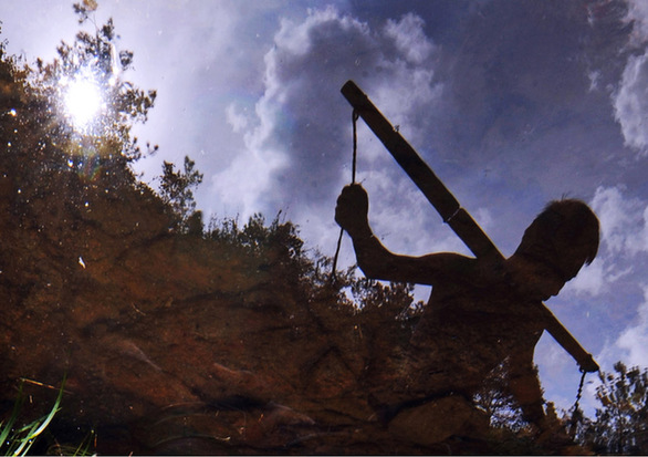 浙江新昌遭遇空前旱災(zāi) 山民飲水告急展開救援