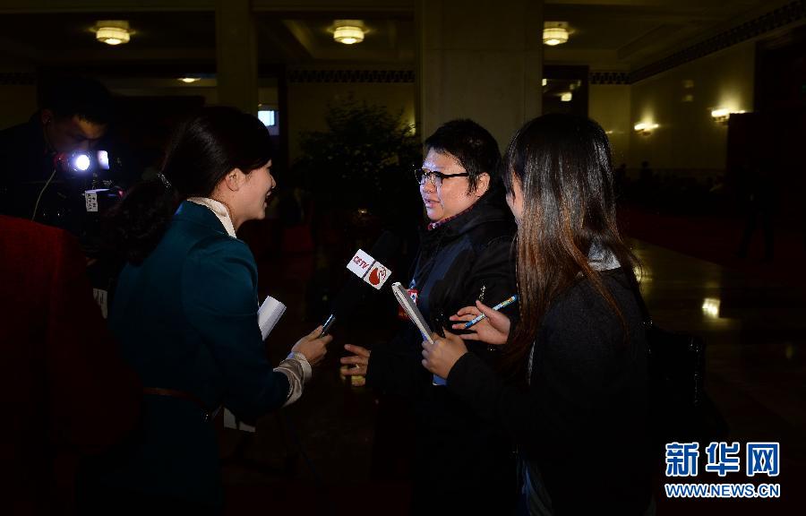 兩會上的鏗鏘玫瑰