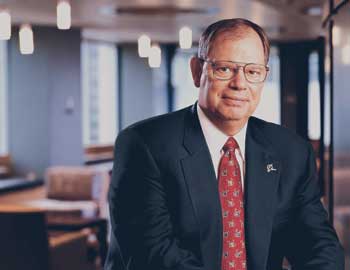 Chief of Boeing sees non-stop China flight