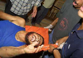 Israeli troops kill four Islamic militants</FONT>