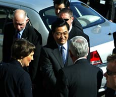 China to create better investment environment