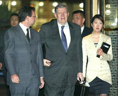 US envoy confers on six-party talks