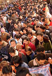 Spring Festival peak travel jams railways
