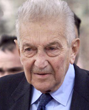 Hawk-turned-dove Israeli president dies