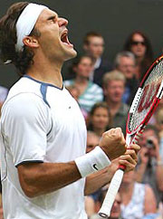 Federer seals Wimbledon hat-trick