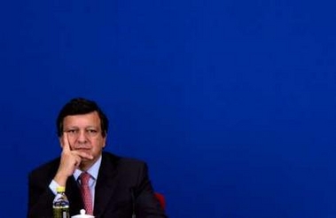 European Commission President Jose Manuel Barroso gestures during the China-EU Business Summit at the Great Hall of the People in Beijing September 5, 2005.