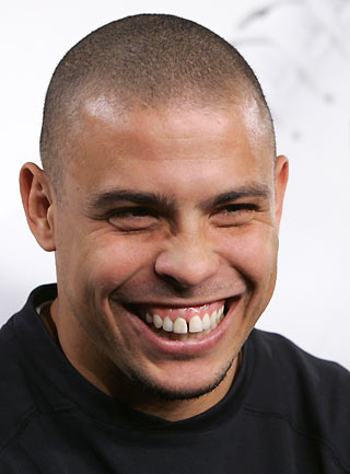 Real Madrid's Ronaldo of Brazil reacts during a news conference of the official presentation of a new soccer boot in Munich's Allianz Arena January 9, 2006. [Reuters]