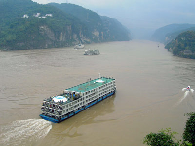 Friday's tragedy of the sunken Egyptian passenger ferry in the Red Sea has alerted the nation to intensify safety measures on marine traffic, particularly during the ongoing mass exodus over the Chinese Lunar New Year holiday.