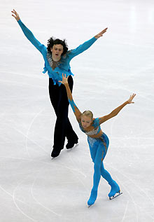 Tatiana Totmianina and Maxim Marinin from Russia perform during the figure skating Pairs Short Program at the Torino 2006 Winter Olympic Games in Turin, Italy, February 11, 2006.