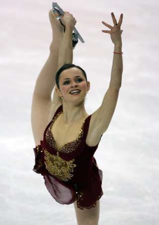 Arakawa tops Cohen,makes golden breakthrough for Japan