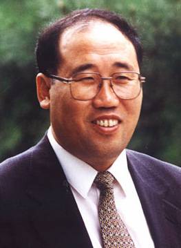 China sacks environmental minister after toxic spill