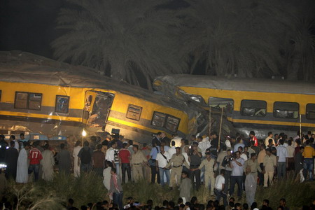 Egypt passenger trains collide, 25 dead