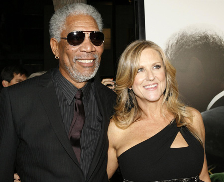 Celebs arrive at L.A. premiere of Clint Eastwood's film 