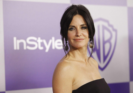 Courteney Cox poses at the Warner Bros./InStyle