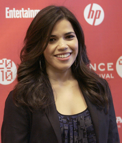 Cast member arrive for premiere of film 